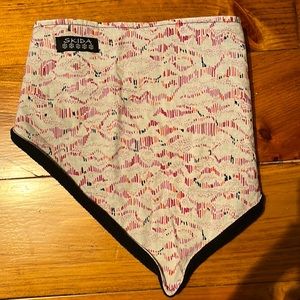 Skids Velcro neck warmer